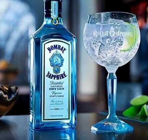 伏特加是什么酒(是怎么酿造的,怎么喝好喝)