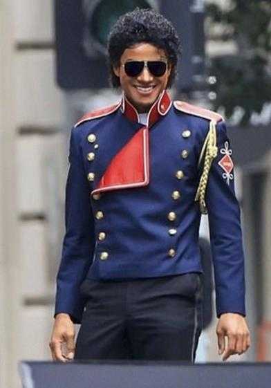 传记片《迈克尔》新片场照:侄子还原名场面